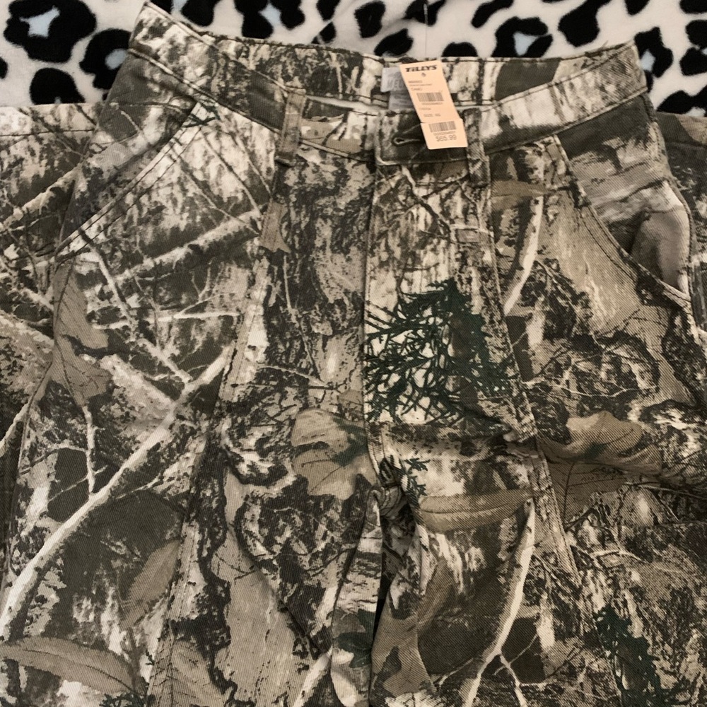 Tilly's Camouflage Women Jeans